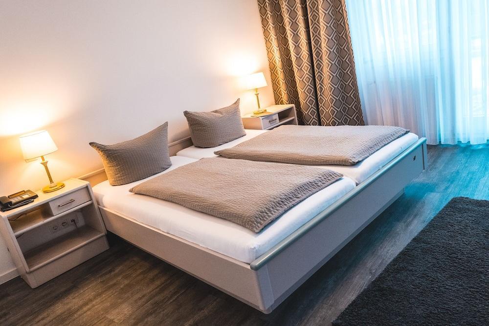 Hotel Restaurant Zur Post Bonn Ngoại thất bức ảnh